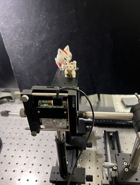 A thin and functional camera system based on computational imaging.